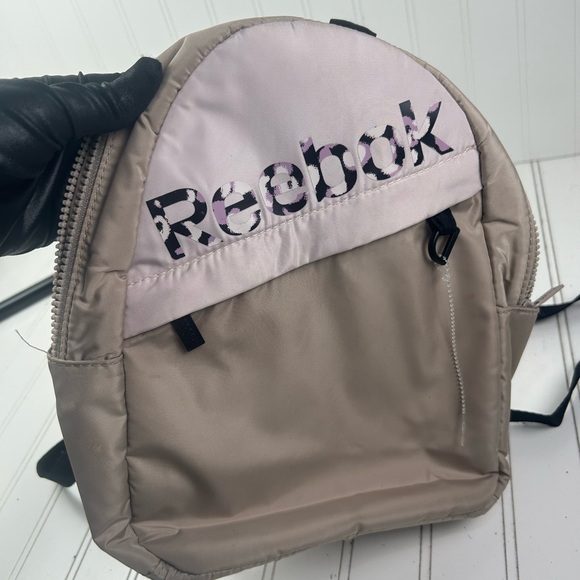 Reebok Beige & Pink Logo Backpack – Adjustable Straps, Casual Everyday Bag - Picture 3 of 12
